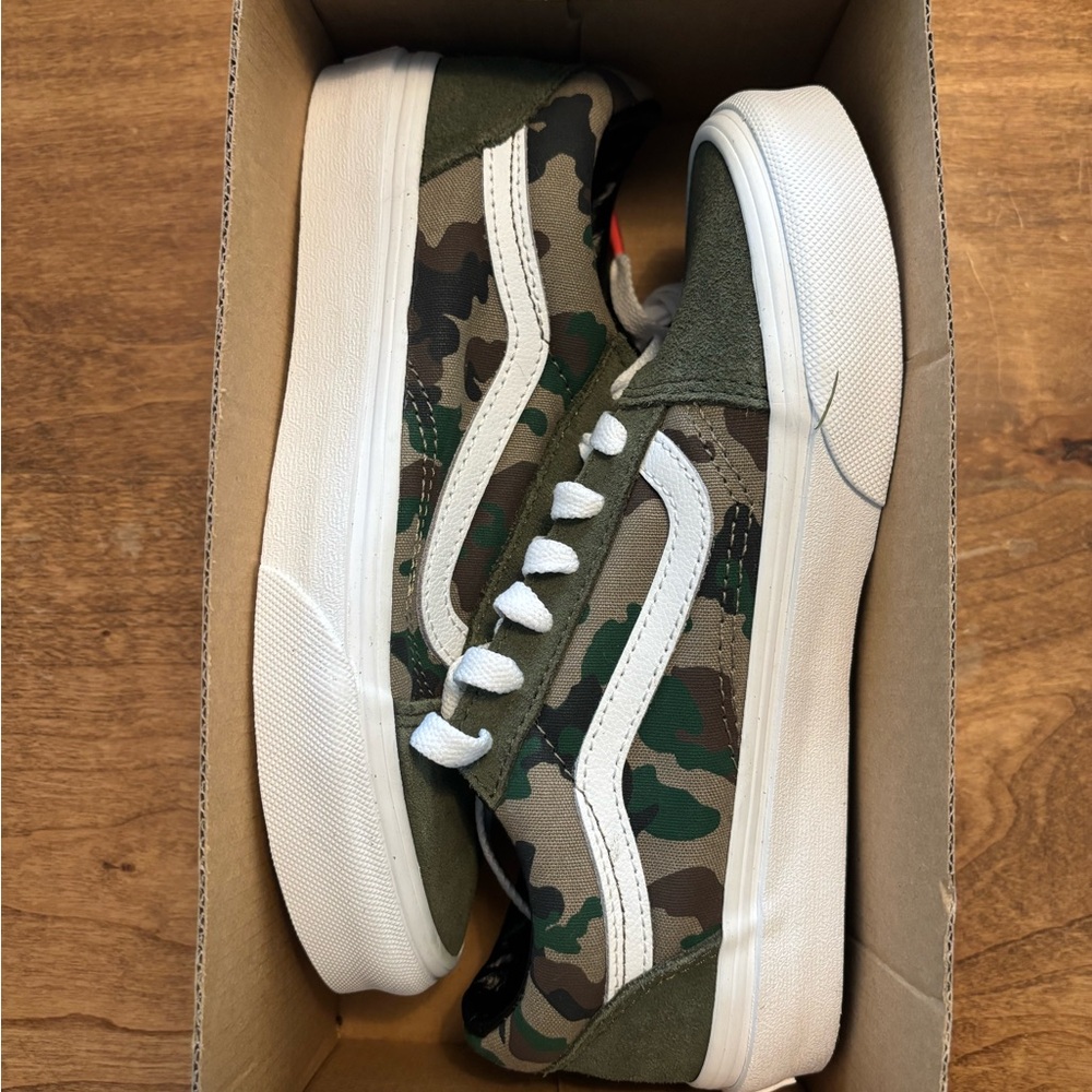 Vans Kids Sneakers in Green Camo and White